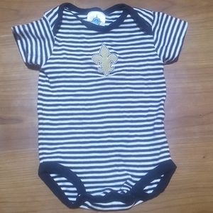 EUC baby "Creative Knitwear" N.O.Saints cotton onesie w/3 buttons